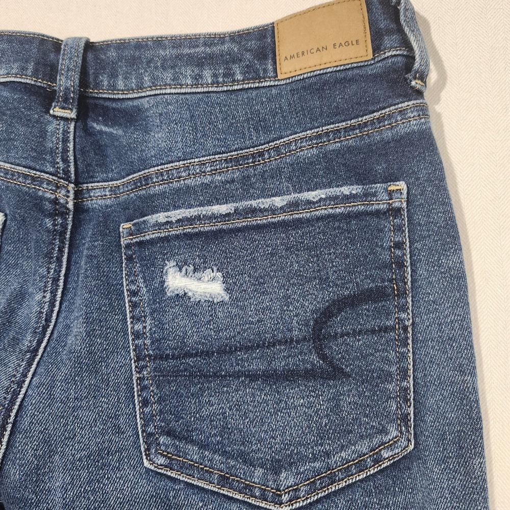 American Eagle Tomgirl Distressed Relaxed Straight Jean Blue 6 X-Long Button Fly - Picture 12 of 14